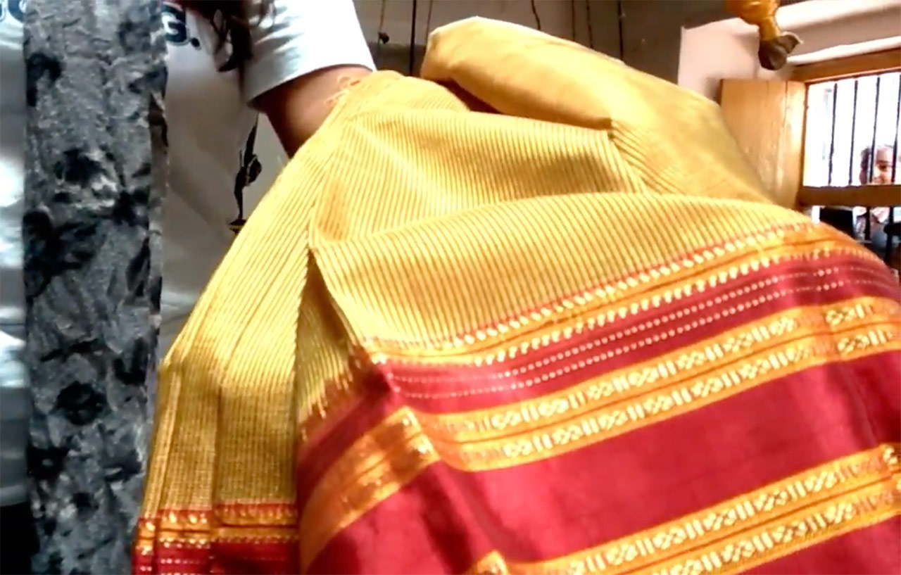 Traditional-Dresses-of-Karnataka-Guledgudda-Khana