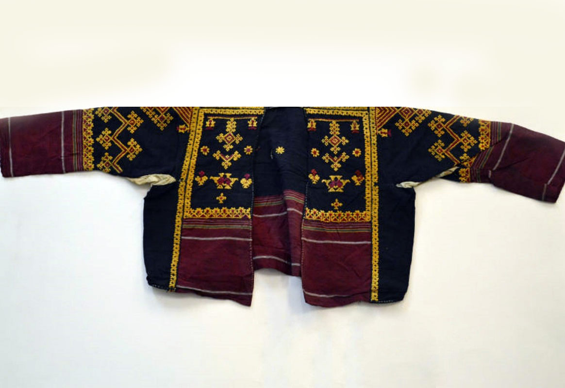 Traditional-Dresses-of-Karnataka-Kasuti-Embroidery