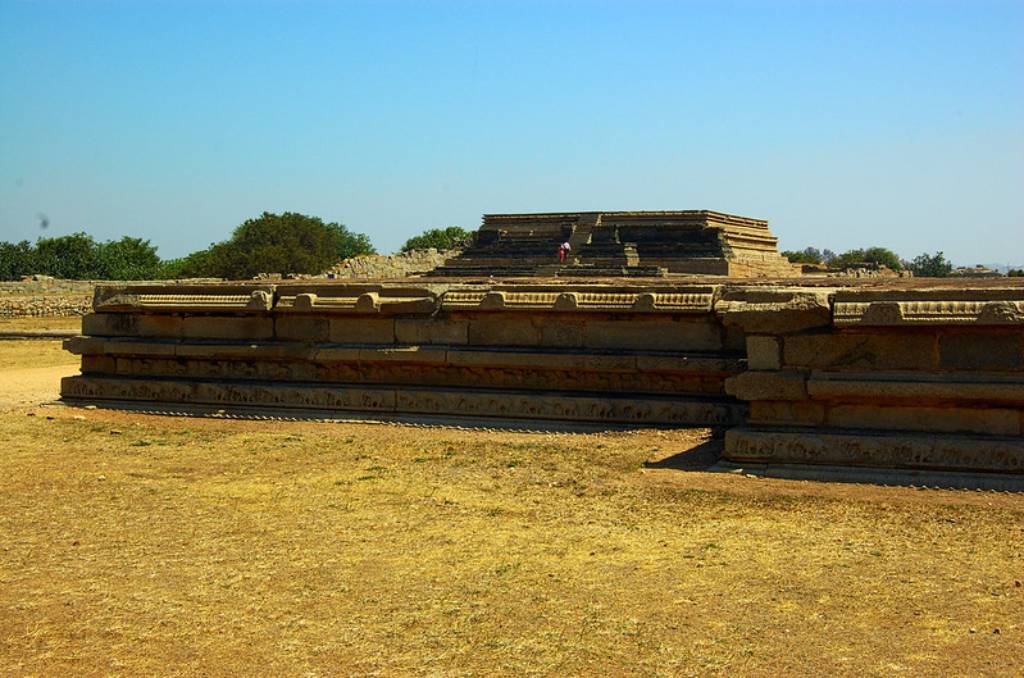 Historical Places in Karnataka-Royal Enclosure