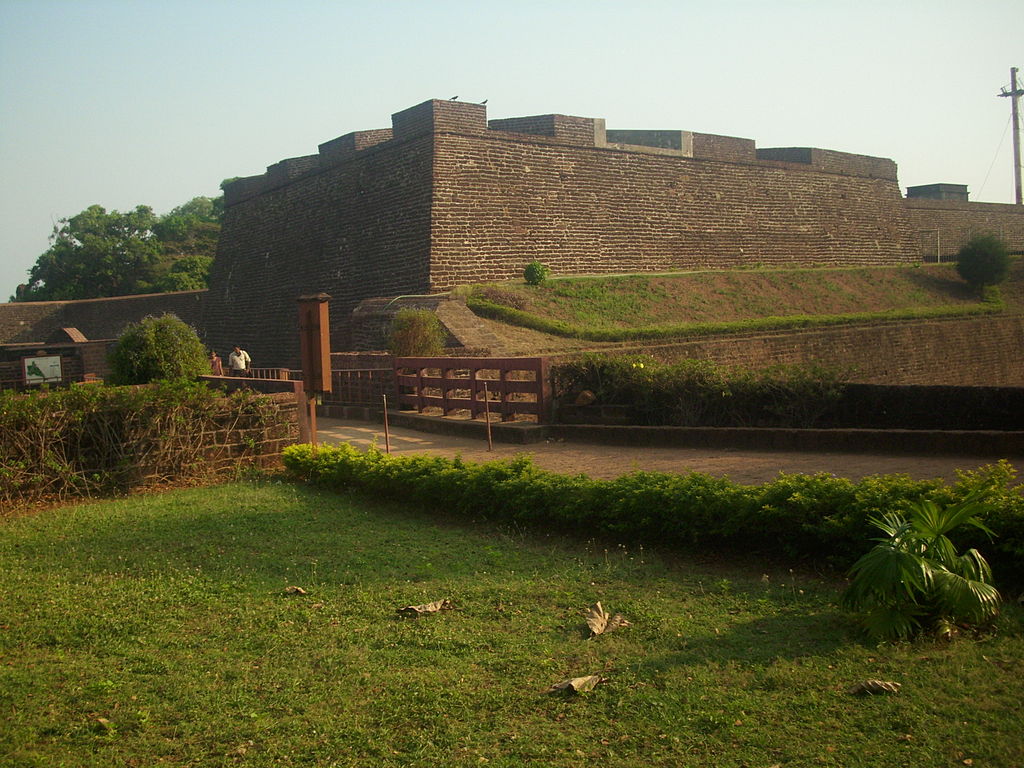 Historical Places in Kerala-St.Angelo Fort