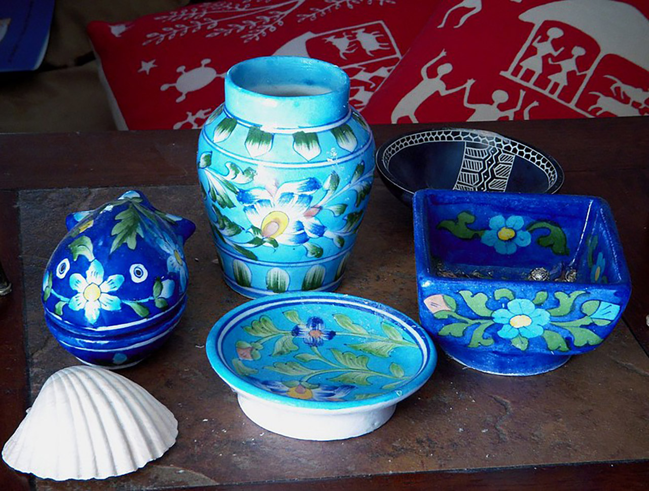 Handicrafts-of-India Jaipur-blue-pottery