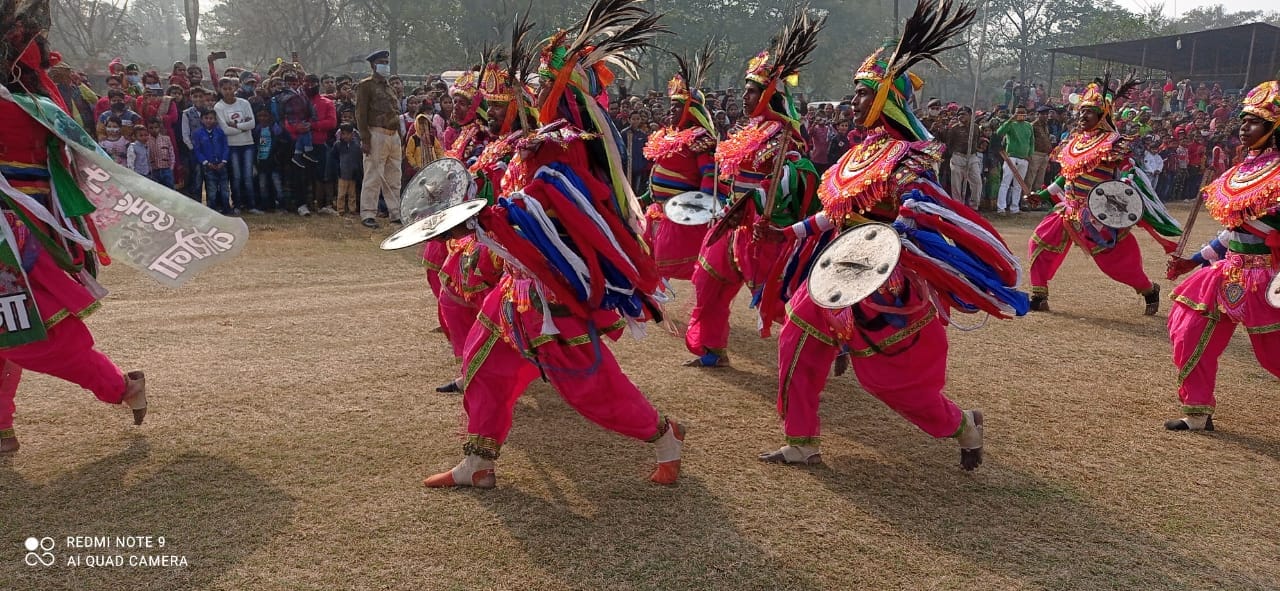Folk Dances of Jharkhand, Paika 
