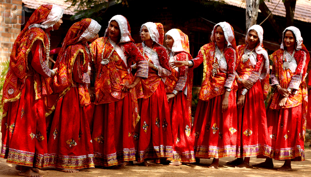 Traditional Dresses of Indian States - Gujarat